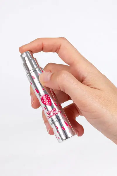Spray sexe oral et bouche humide à la fraise acide Secret Play
